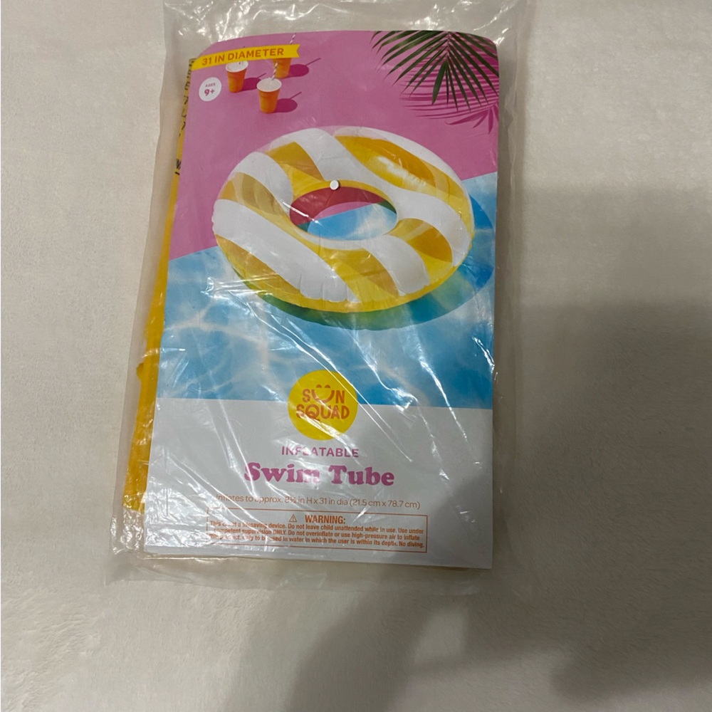 NWT Sun Squad Inflatable Swim Ring